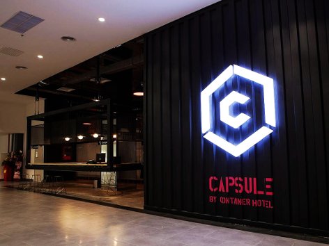 Capsule by Container Hotel KLIA2