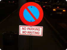 No Parking/Waiting