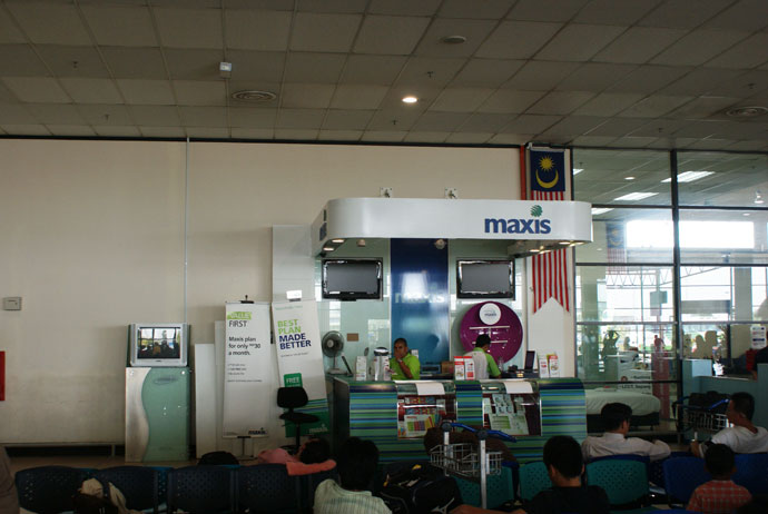 LCCT Maxis Centre, Public Concourse LCCT, Opening Hours: Daily 6am-12midnight, Payment Methods: Cash, Credit Cards