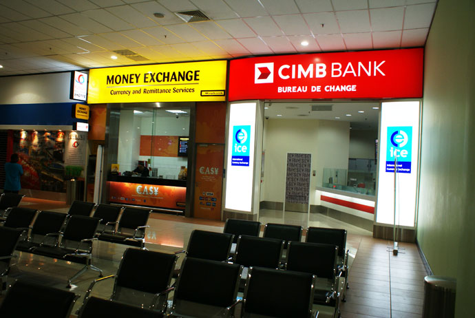 Money exchange counter, international departure